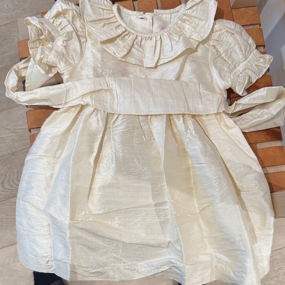 Elegant Cream Kids Formal Dress BRAND NEW NEVER BEEN TOUCHED W TAGS